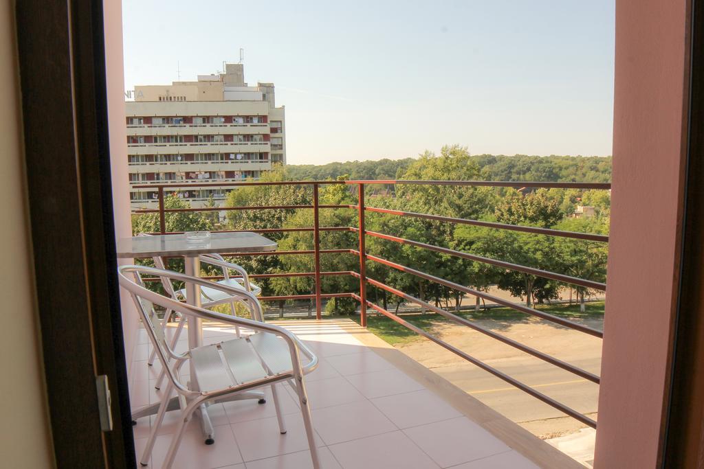 Vila Etikette Băile Felix Cameră foto